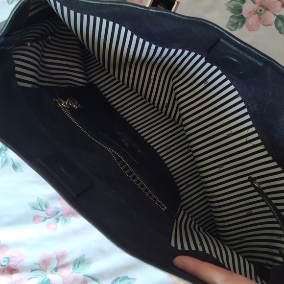 L.A.M.B. Leather Shoulder Bag Purse Tote Monogram - Picture 8 of 8